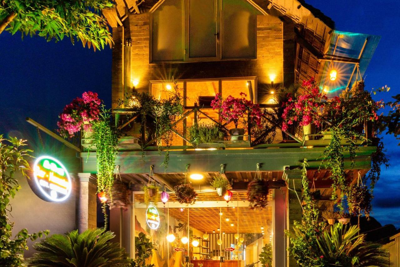 An Thai Homestay And Bar Ніньбінь Екстер'єр фото